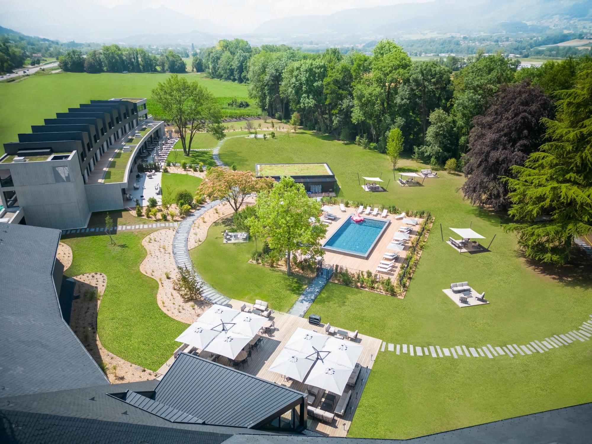 Hotel Miura Voglans Esterno foto