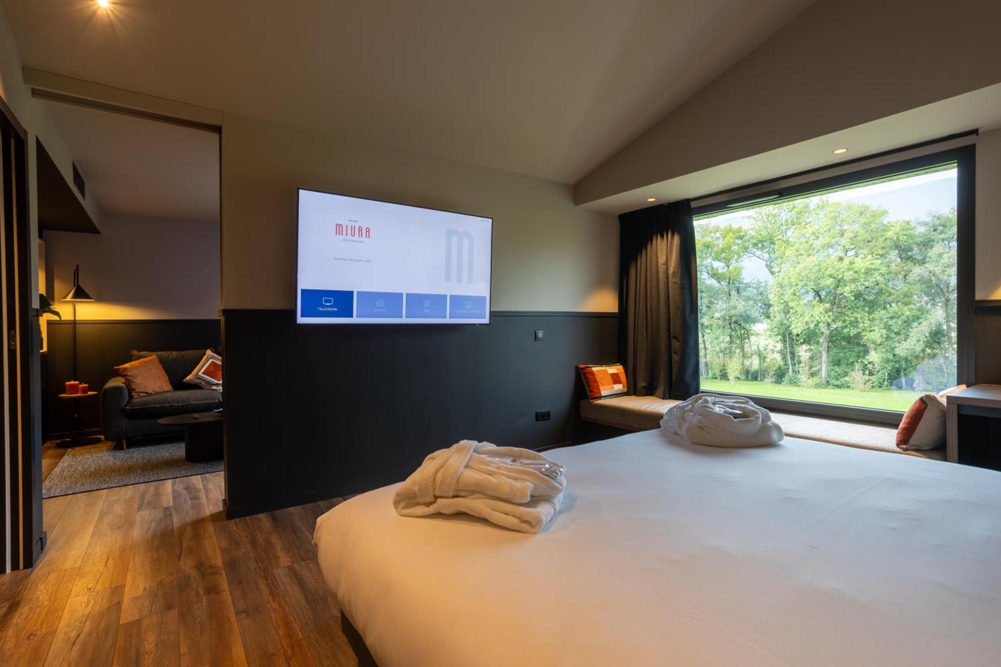 Hotel Miura Voglans Esterno foto